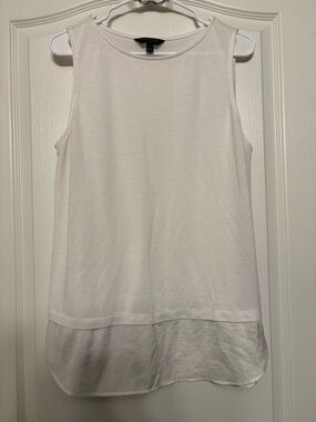 Banana Republic White Sleeveless Layered-Hem Tank